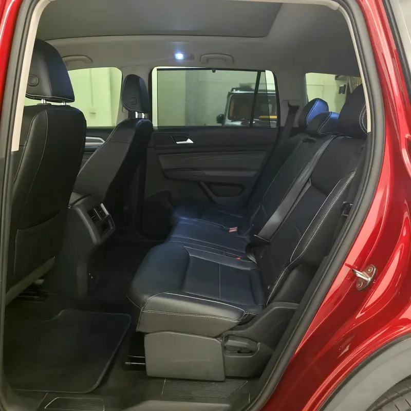 AED 1018 PM | VOLKSWAGEN TERAMONT 2021 | FULL AGENCY SERVICE HISTORY | COMFORTLINE | 7-SEATER | GCC - Image 19