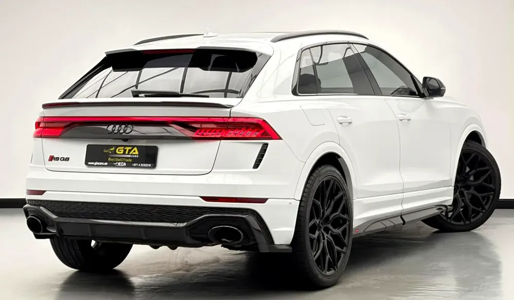 2023 Audi RS Q8, Urban Kit, 05/2026 Audi Warranty, 05/2028 Audi Service Contract, Audi FSH, GCC - Image 4