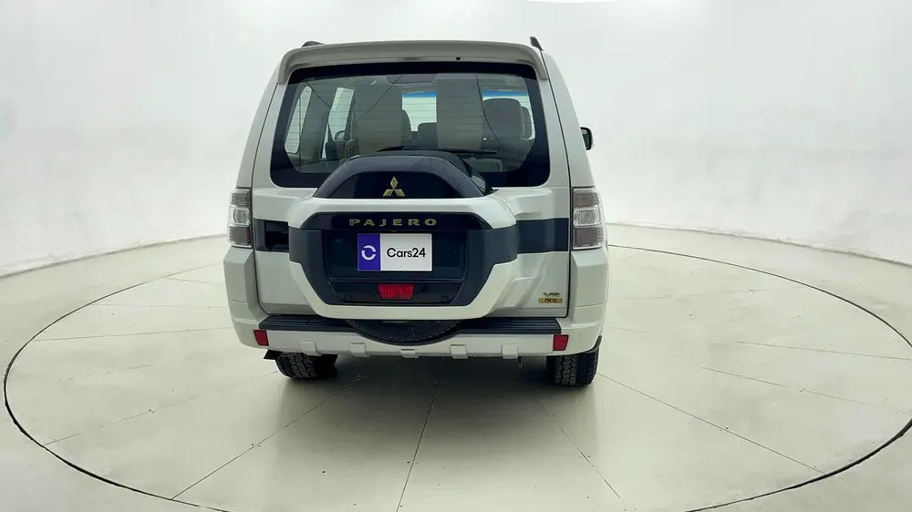 AED 1,091/m | 0 DP | Free 3 Months Warranty | Service History | 30D Return | MITSUBISHI PAJERO 2022 - Image 4