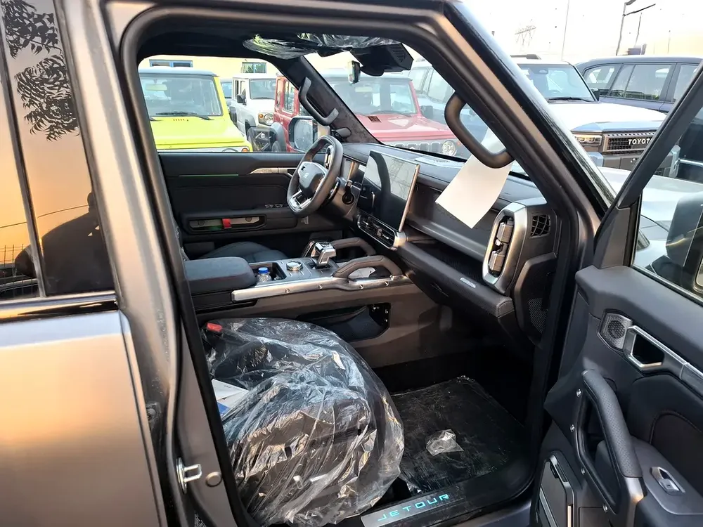 Jetour T2 2025 2.0L 4WD With Tyre Cover (Export Only) - Image 7