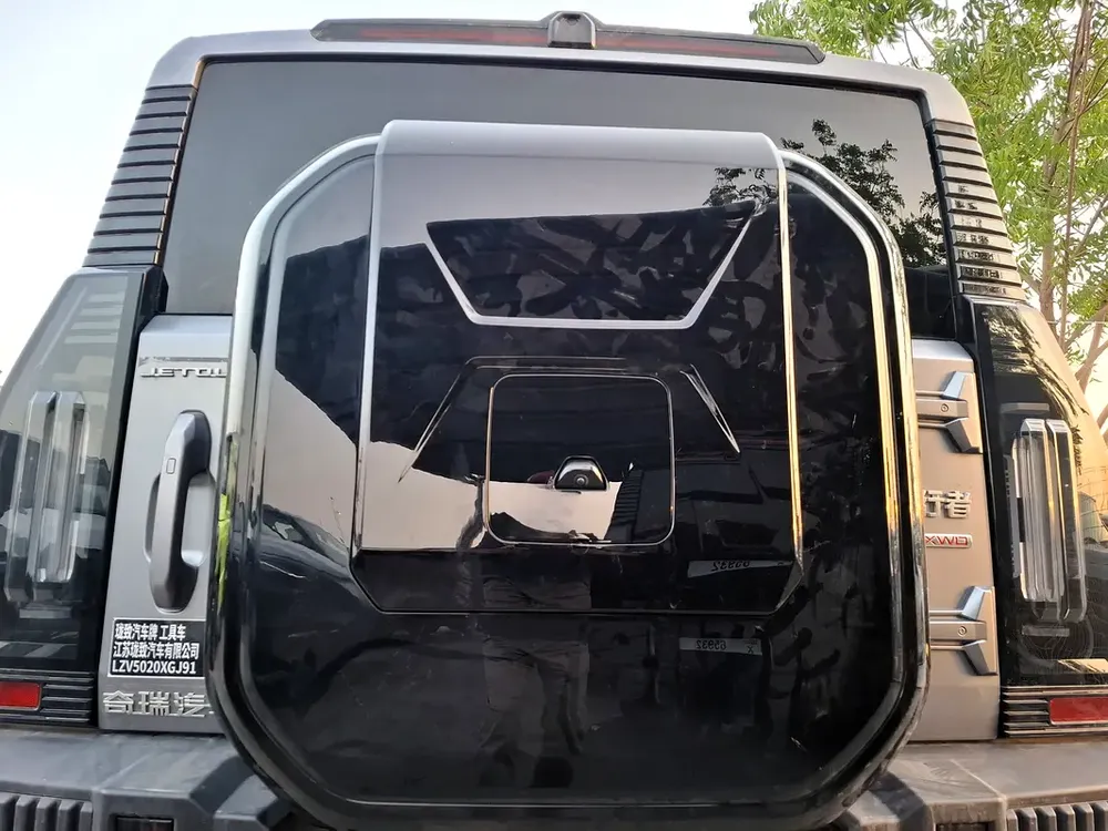 Jetour T2 2025 2.0L 4WD With Tyre Cover (Export Only) - Image 8