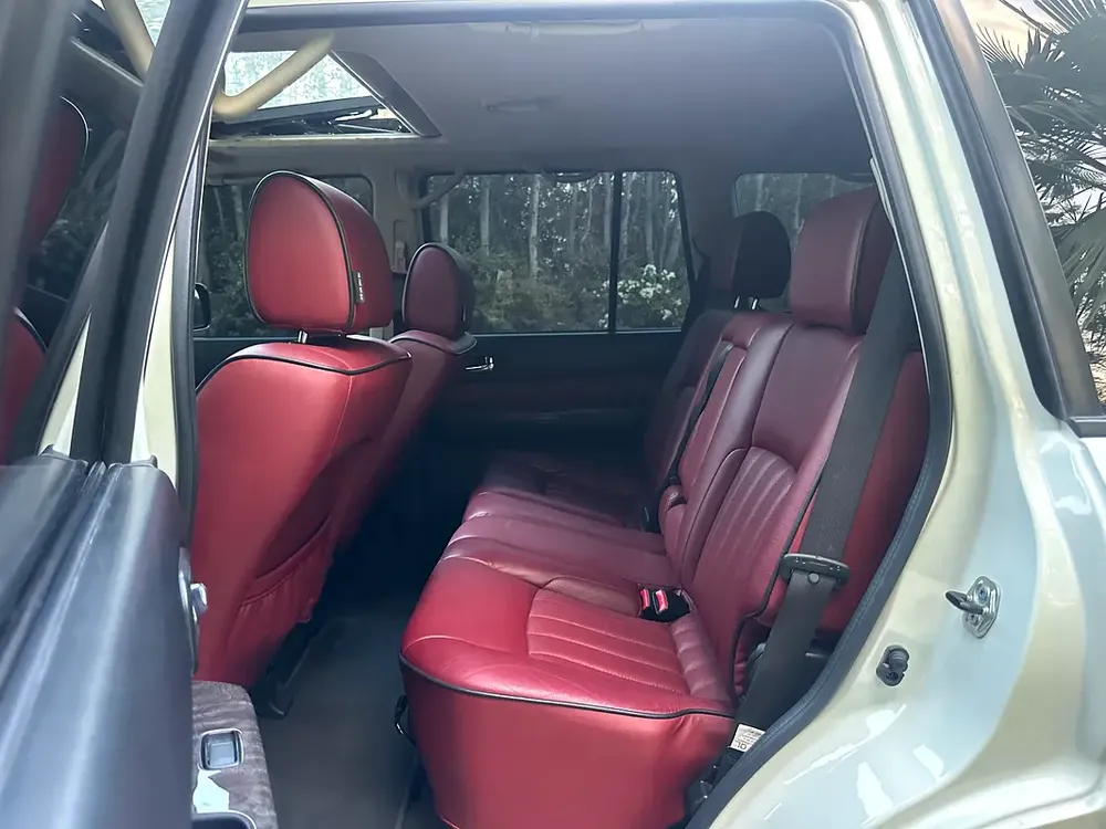 2023 Nissan Patrol Safari Super Safari - GCC Specs - Brand New - Image 12