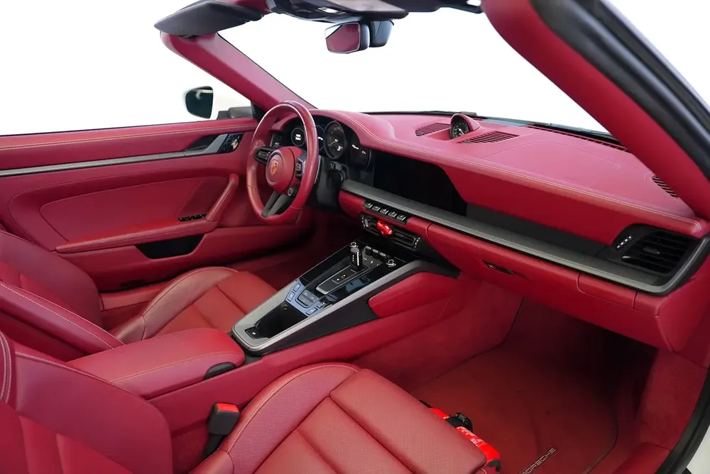 911 CARRERA CABRIOLET | BOSE AUDIO | GCC | WARRANTY AVAILABLE - Image 11