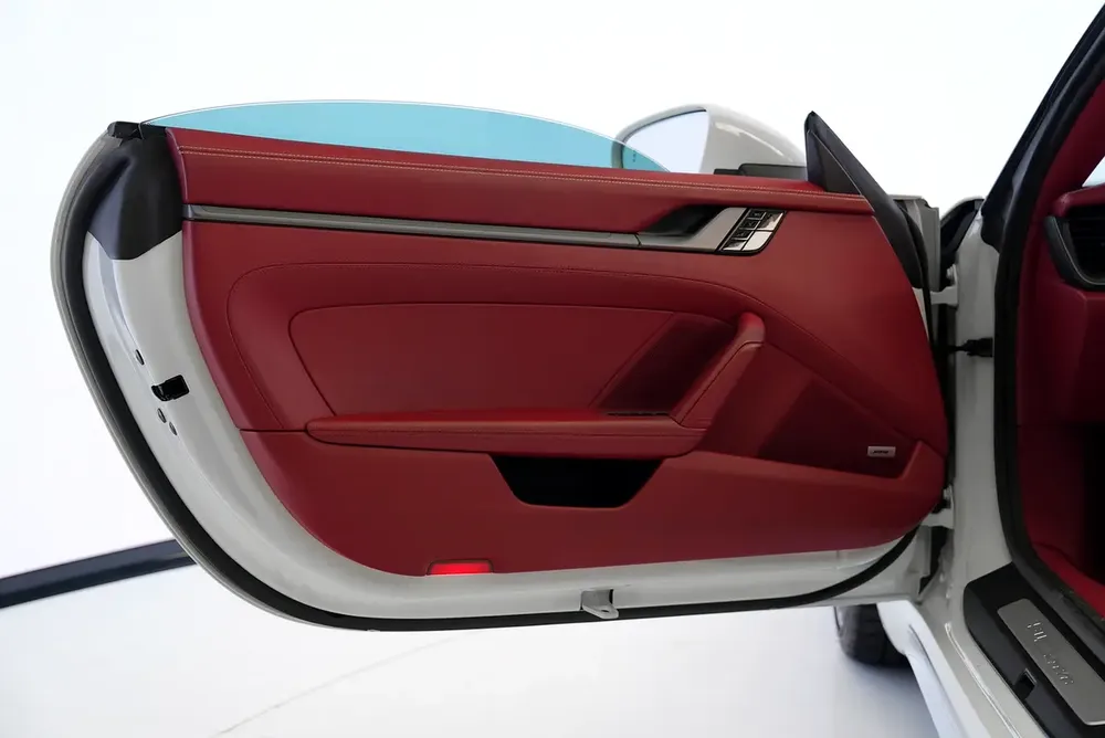 911 CARRERA CABRIOLET | BOSE AUDIO | GCC | WARRANTY AVAILABLE - Image 8