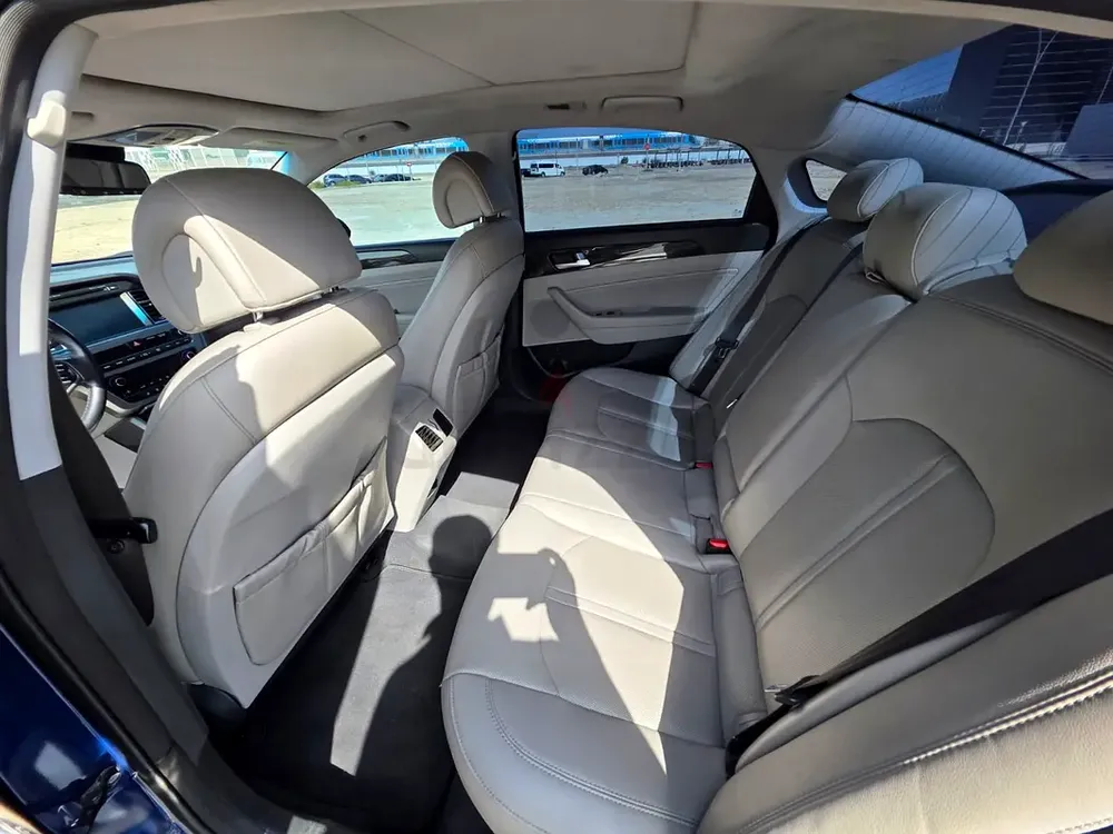 2015 Hyundai Sonata Limited - American Specs - Excellent Condition - Image 4