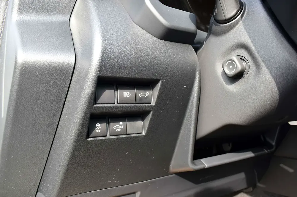 2025 MODEL TOYOTA-LAND CRUISER VX 3.5L HV - Image 9