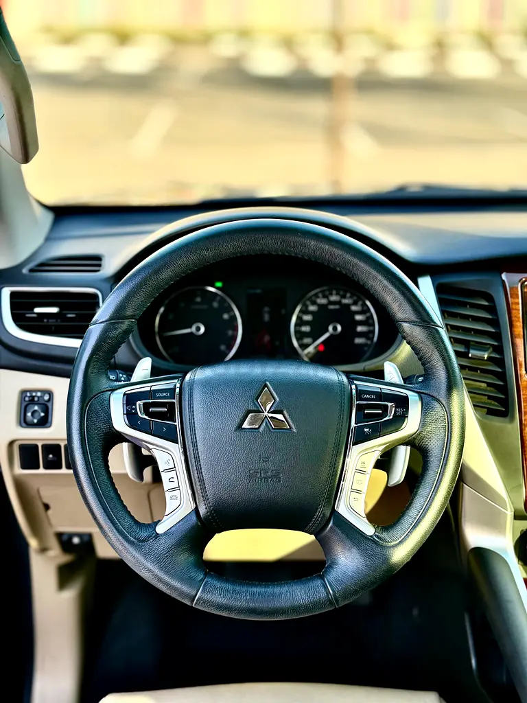 Mitsubishi Montero Sport 2018 GLS Top Full option (Top of the Line) GCC specs (Low mileage) - Image 16