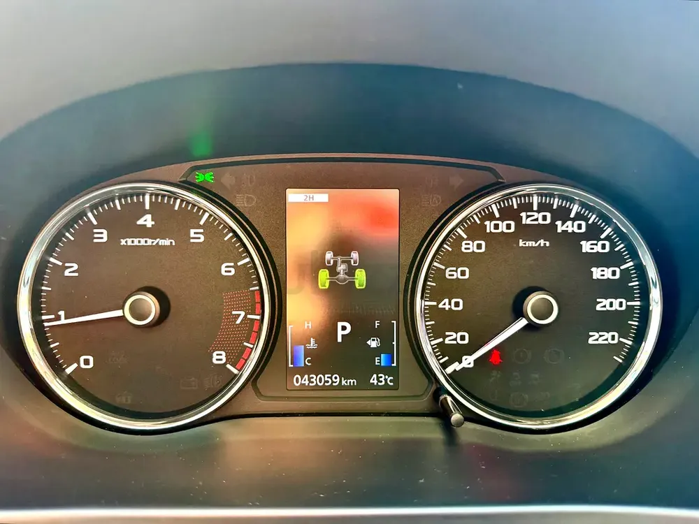 Mitsubishi Montero Sport 2018 GLS Top Full option (Top of the Line) GCC specs (Low mileage) - Image 17