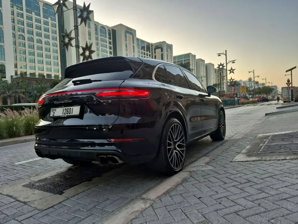 Porsche Cayenne Turbo 2018 | European Specs | 101,000 KM | Excellent Condition - Image 6