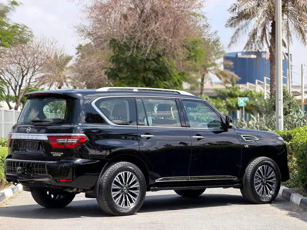 Nissan Patrol LE Titanium 2021 - GCC Specs - Pristine Condition - Image 5