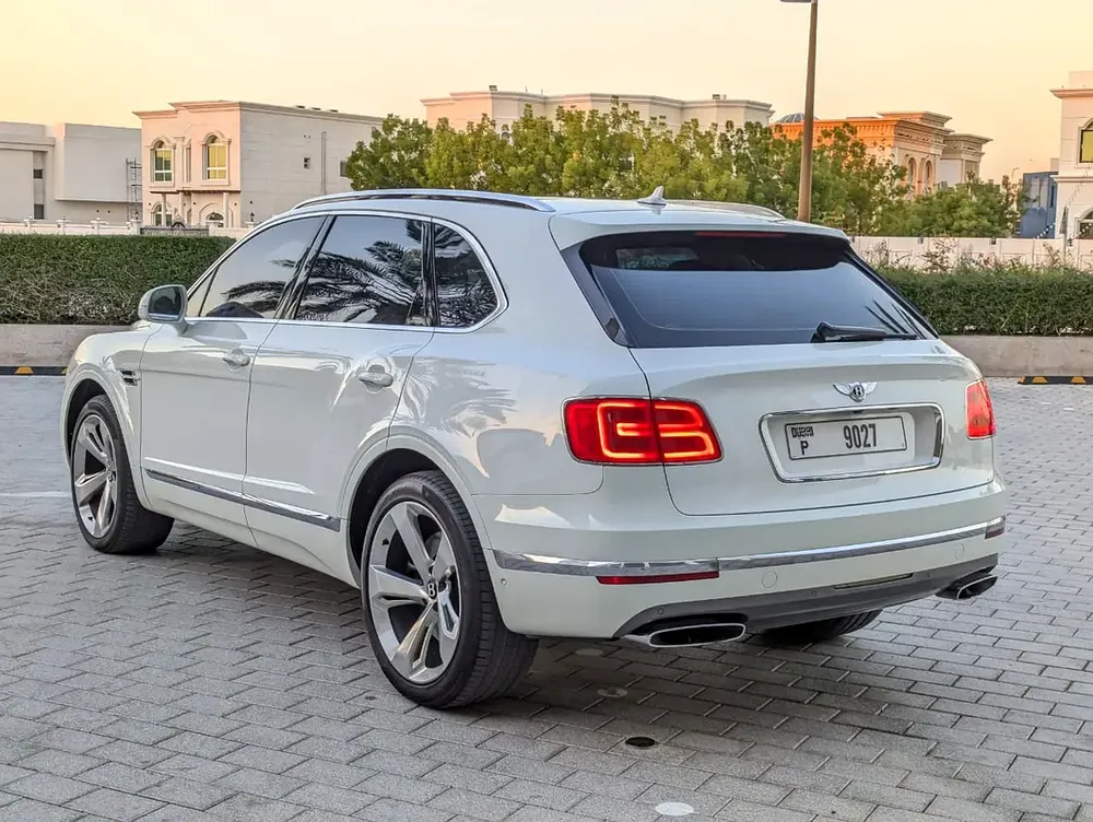 Bentley Bentayga W12 AWD 2018 GCC Specs - Image 4