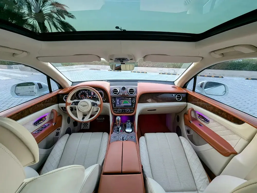Bentley Bentayga W12 AWD 2018 GCC Specs - Image 8