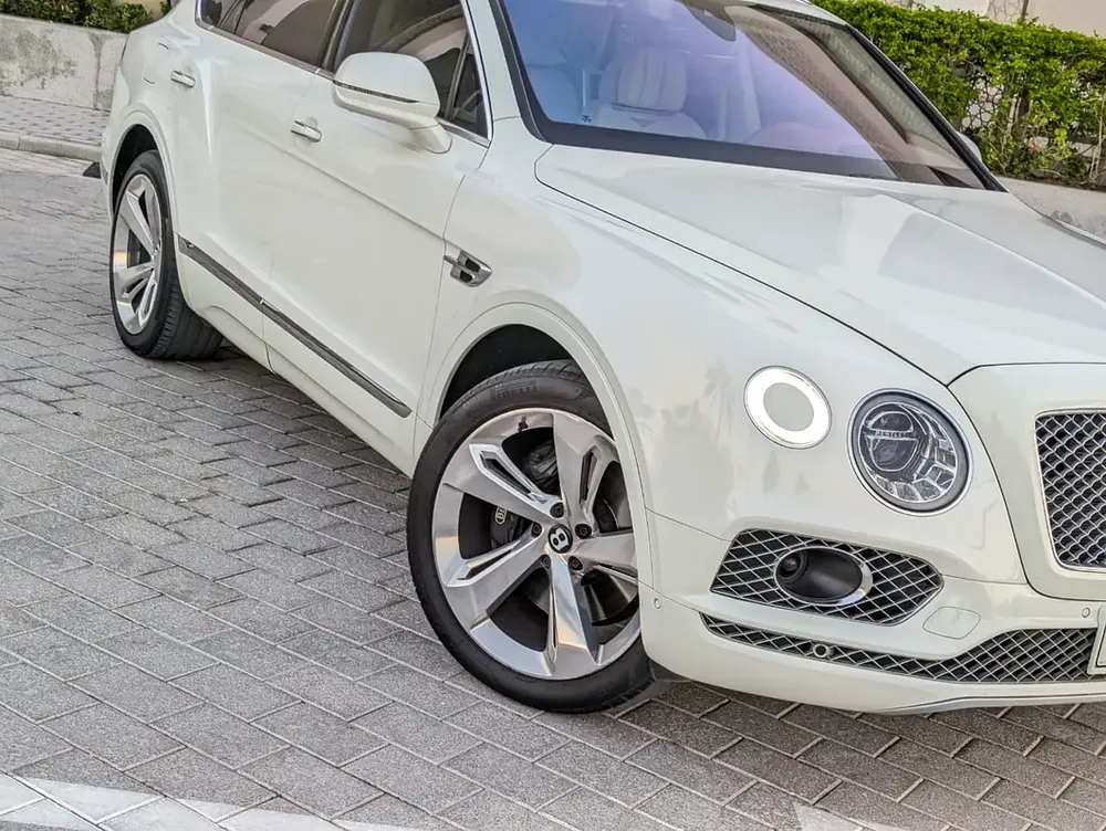 Bentley Bentayga W12 AWD 2018 GCC Specs - Image 9