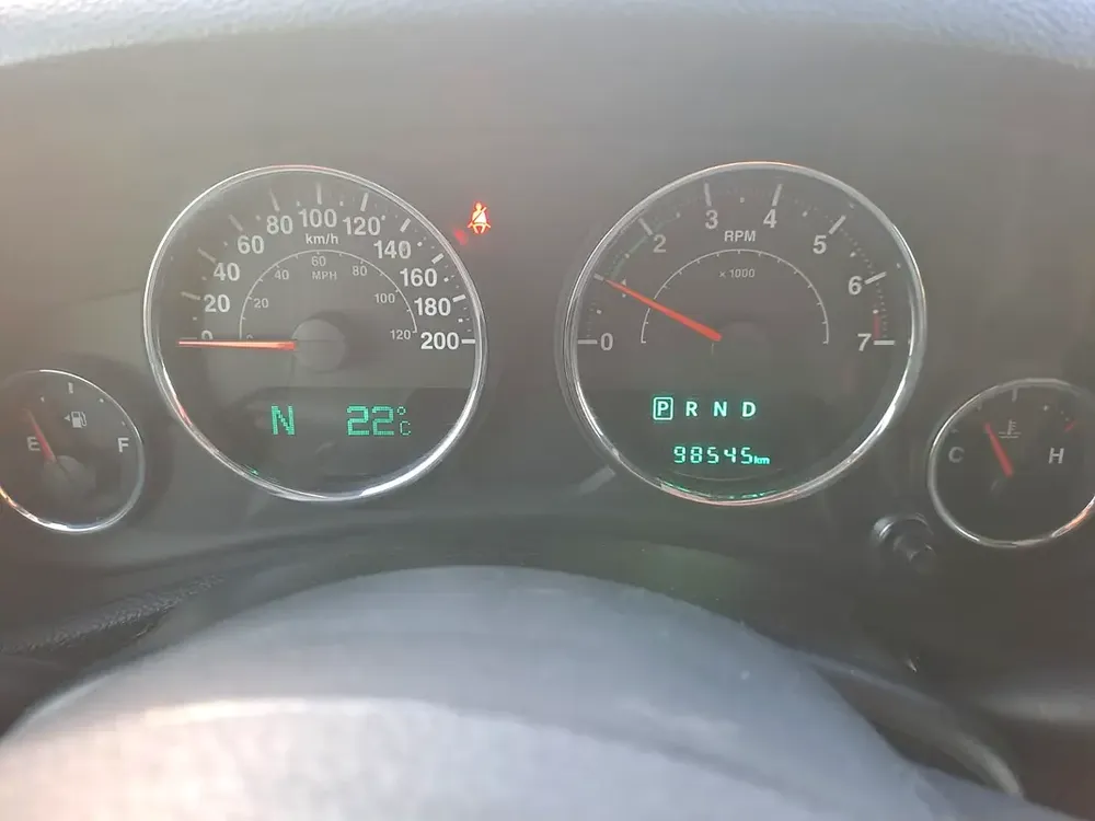 2016 Jeep Wrangler Unlimited Rubicon - GCC 4 Door Full Option Specs - Image 12