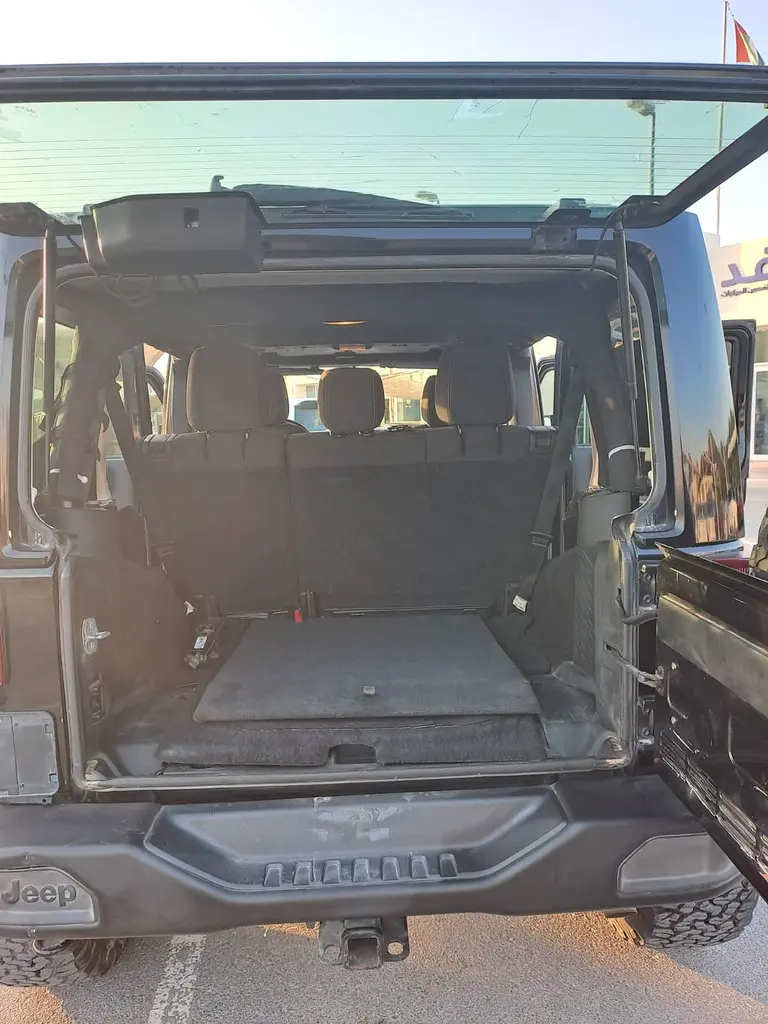 2016 Jeep Wrangler Unlimited Rubicon - GCC 4 Door Full Option Specs - Image 19