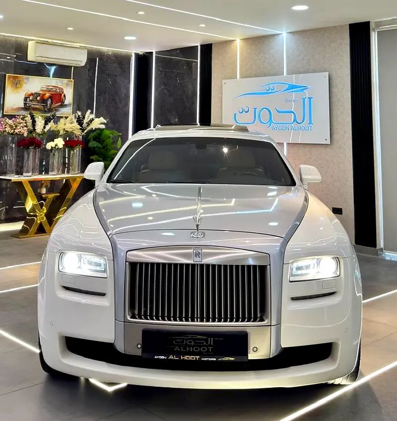 VIP STANDARD EDITION ROLLS ROYCE GHOST || F.S.H || PANORAMIC || TOP RANGE || GCC || LUXURY INTERIOR - Image 11