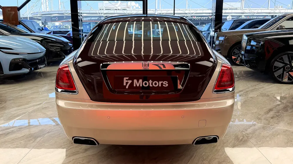 Rolls-Royce Wraith 2019 - GCC - Image 19