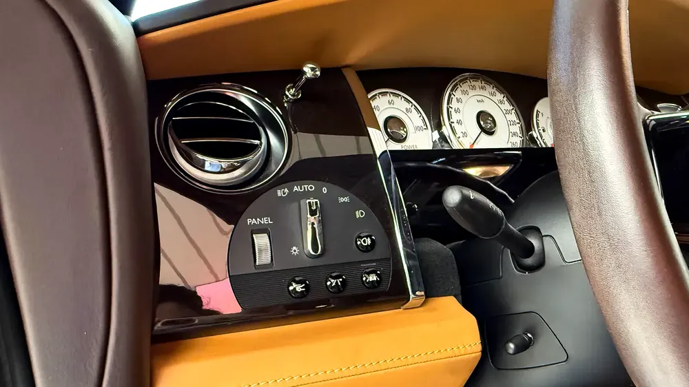 Rolls-Royce Wraith 2019 - GCC - Image 9