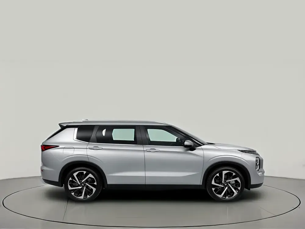 AED 1,348/month | 0 Downpayment | Free 3 Months Warranty | 30 Day Return | MITSUBISHI OUTLANDER 2024 - Image 5