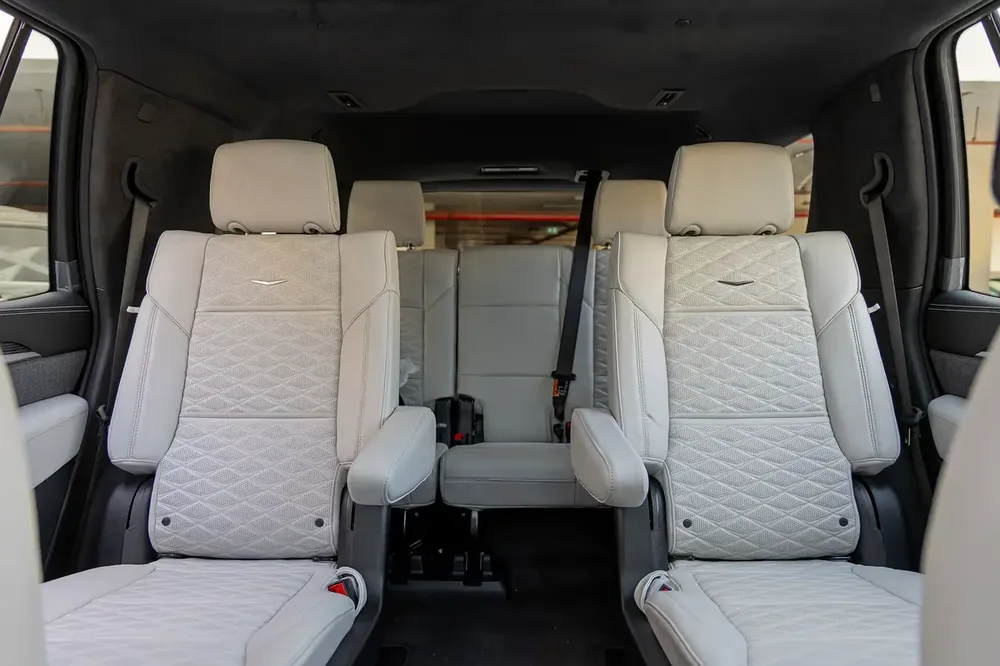 2025 Cadillac Escalade V GCC Specs - Image 12