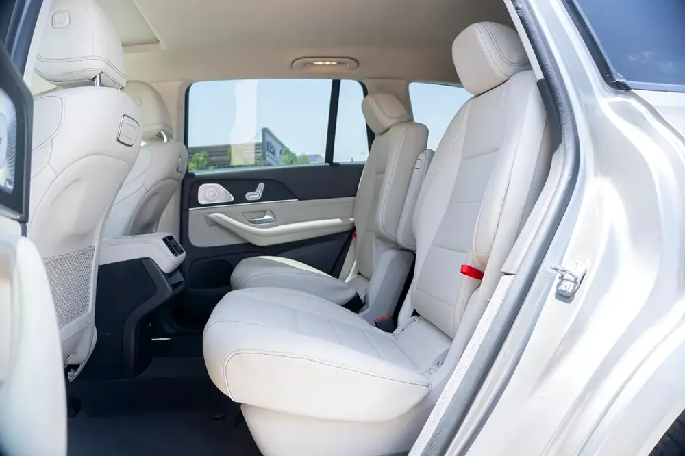 Mercedes-Benz GLS 450 4MATIC 2020 - Image 19