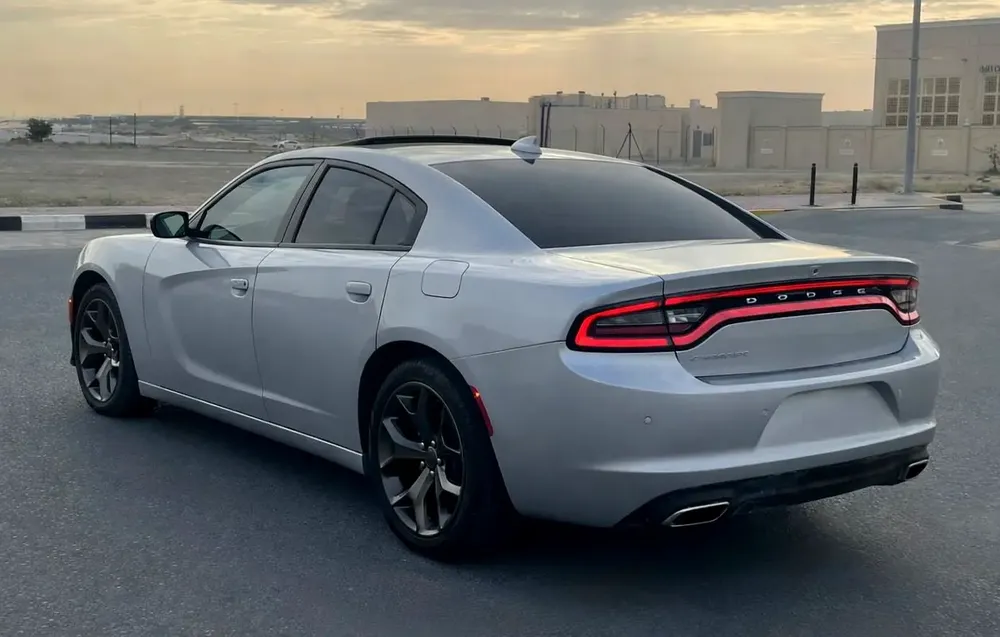 2023 DODGE CHARGER SXT | 1500 AED/MONTH | LOW MILEAGE | WITH SUNROOF - Image 4