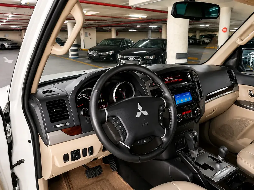 Mitsubishi Pajero GLS 2017 GCC Specs - Image 11