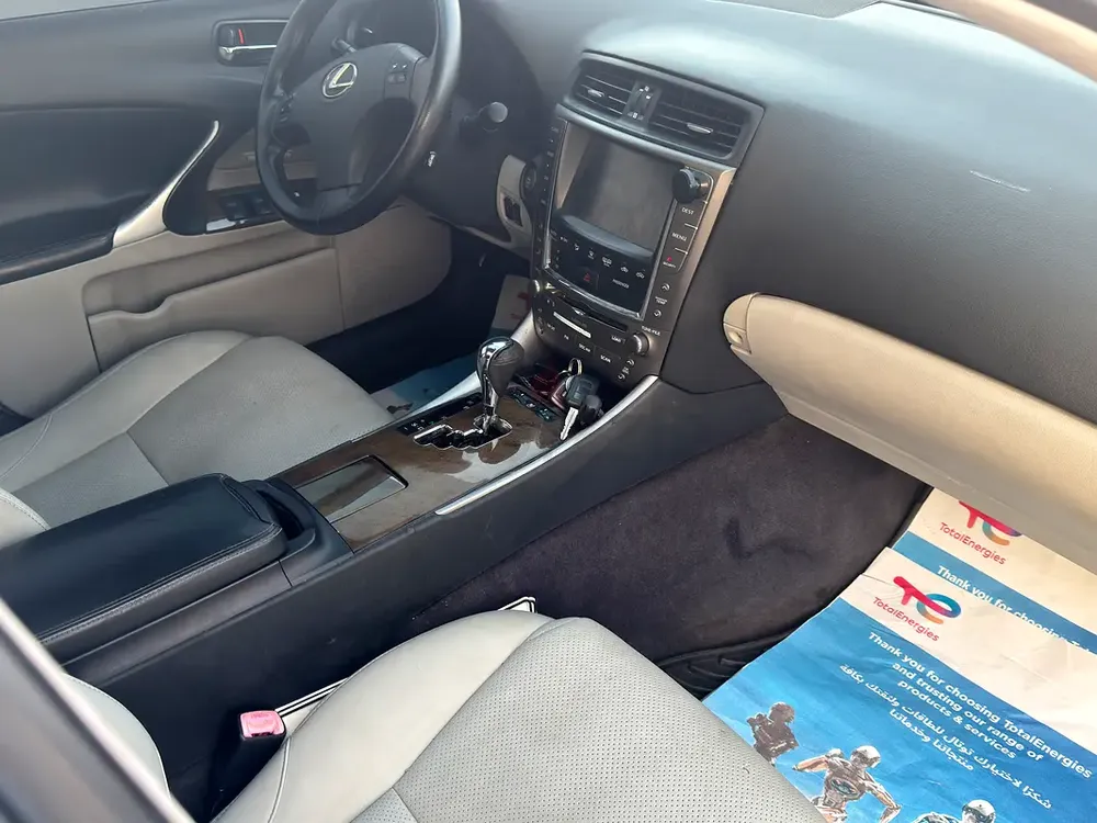 Lexus is 250 for sale well maintained - Image 8