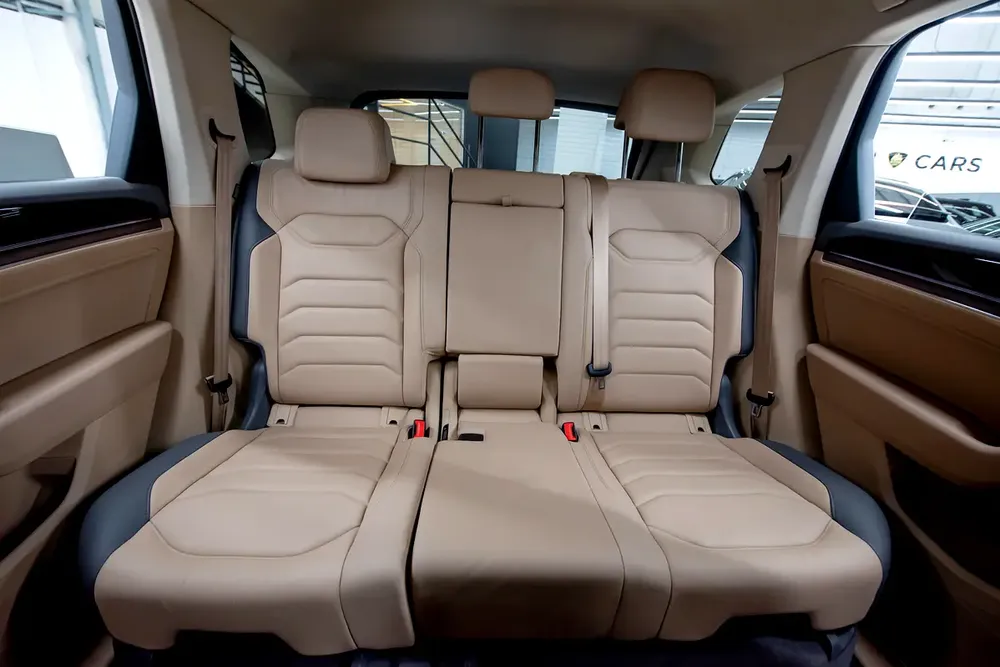 VOLKSWAGEN TOUAREG 2023 1 YEAR WARRANTY SERVICE PACKAGE TILL AUG 2026 - Image 10