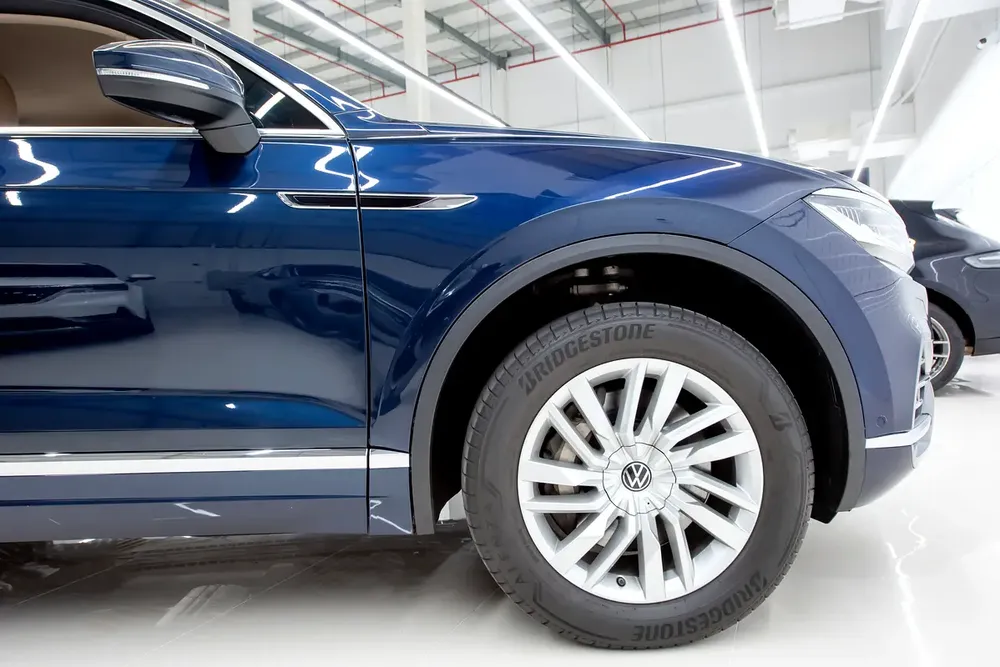 VOLKSWAGEN TOUAREG 2023 1 YEAR WARRANTY SERVICE PACKAGE TILL AUG 2026 - Image 7