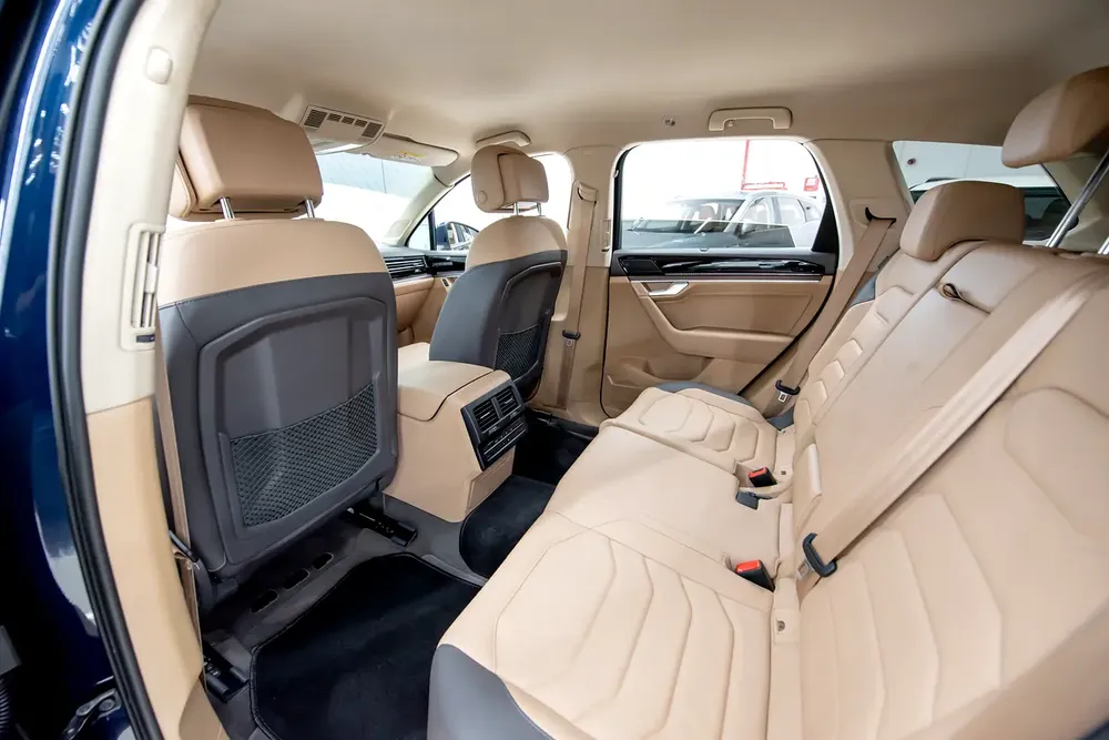 VOLKSWAGEN TOUAREG 2023 1 YEAR WARRANTY SERVICE PACKAGE TILL AUG 2026 - Image 8