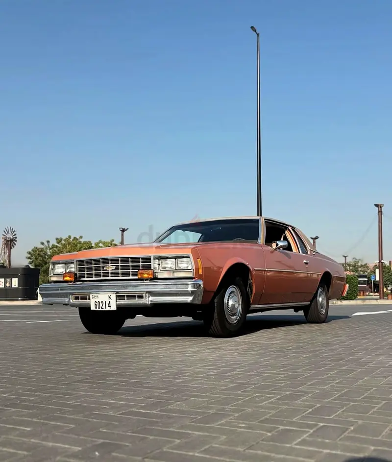Classic 1977 Chevrolet Impala coupe - Image 6