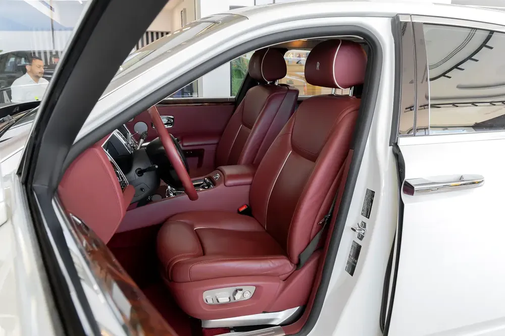Rolls-Royce | Ghost | Standard | GCC Specs | 2016 - Image 10