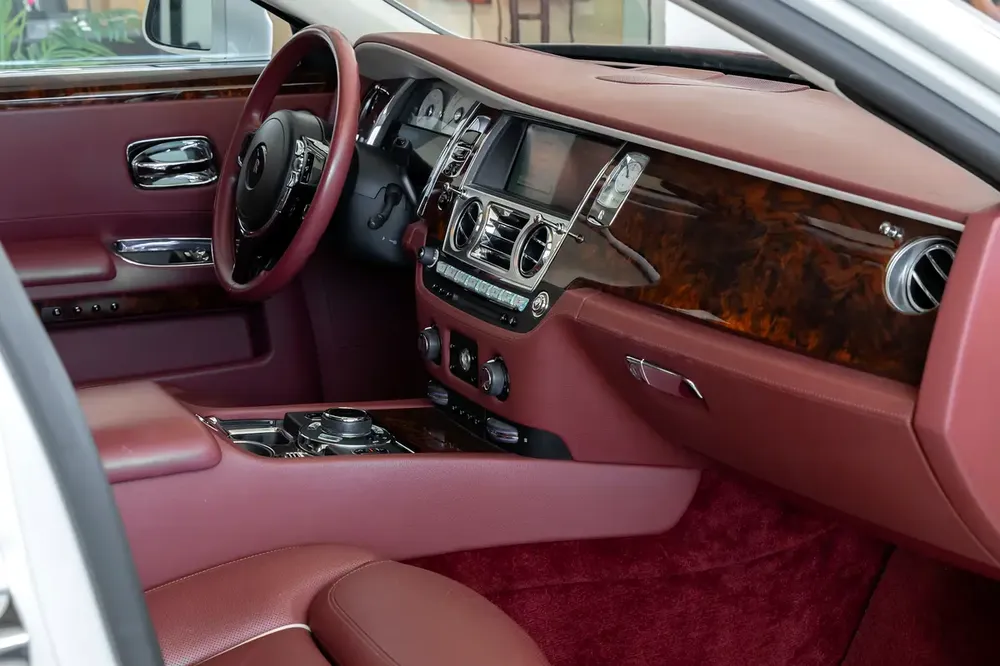 Rolls-Royce | Ghost | Standard | GCC Specs | 2016 - Image 18