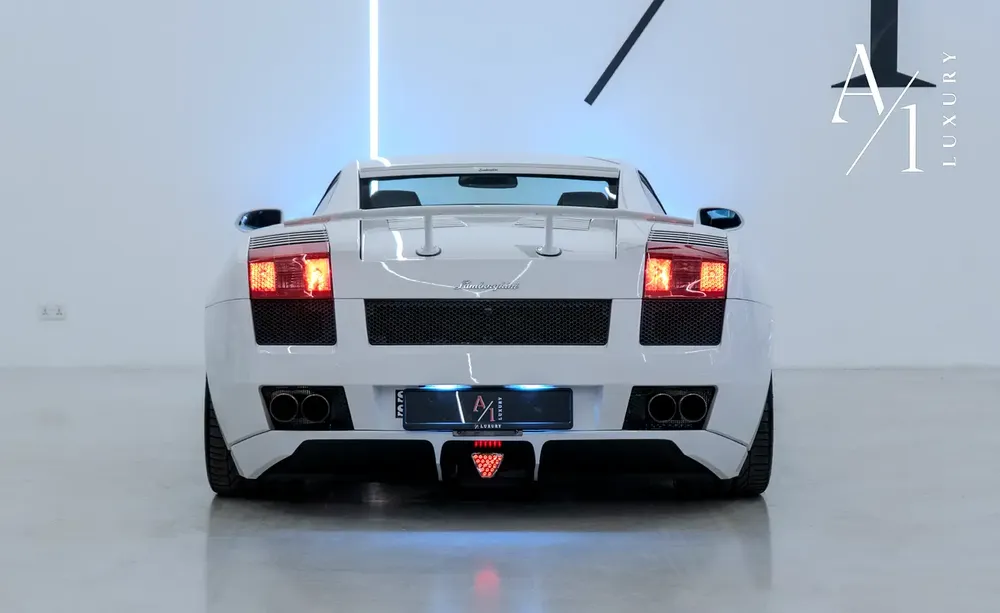 2007 Lamborghini Gallardo, Low Kms, Carbon Fibre Accents, Excellent Condition, Japanese Spec - Image 4