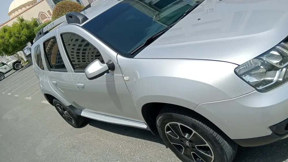 Renault Duster SE 2018 | GCC Specs | Low Mileage | Excellent Condition Lady Driven - Image 5