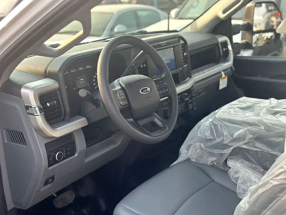 2026 Ford F550 6.7L - 145” XL - Image 4