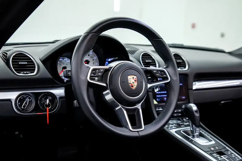2024 PORSCHE 718 BOXSTER ‖ GCC SPECS ‖ 2.0L 300HP ‖ WITH WARRANTY| LIKE.ALMOST BRAND NEW - Image 11