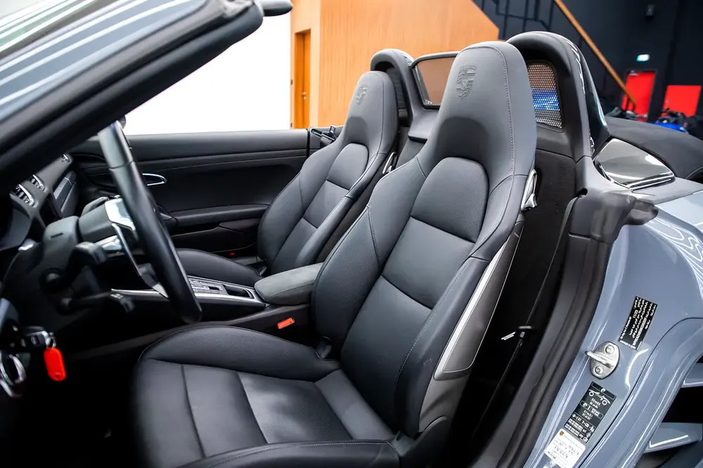 2024 PORSCHE 718 BOXSTER ‖ GCC SPECS ‖ 2.0L 300HP ‖ WITH WARRANTY| LIKE.ALMOST BRAND NEW - Image 17