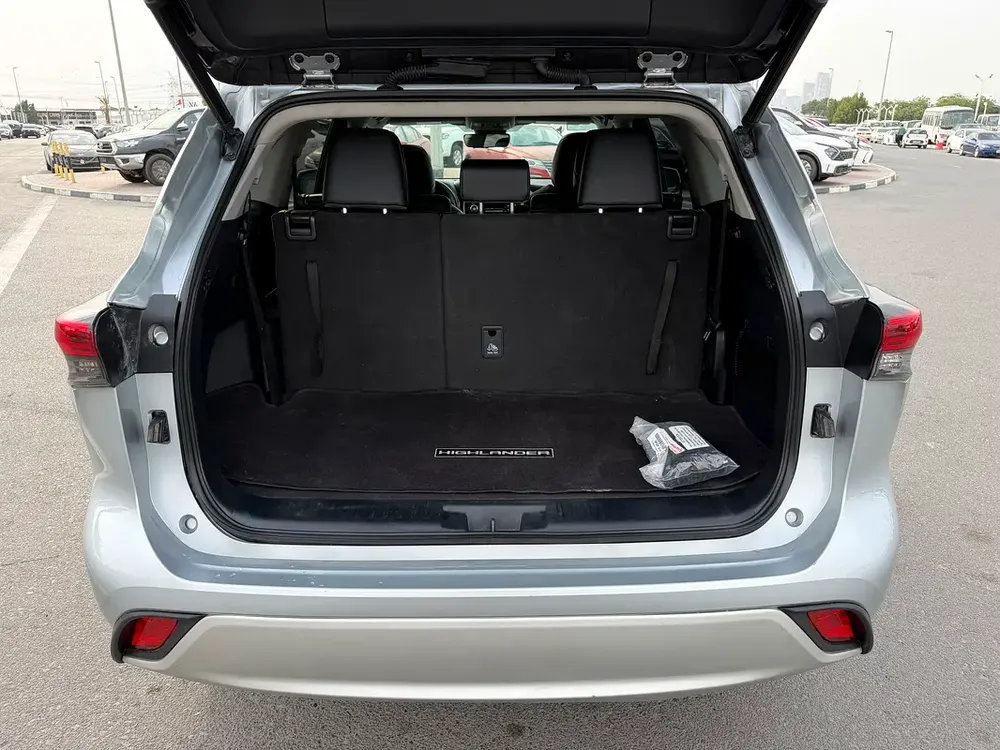 2023 TOYOTA HIGHLANDER XLE HYBRID FULL OPTIONS - Image 18