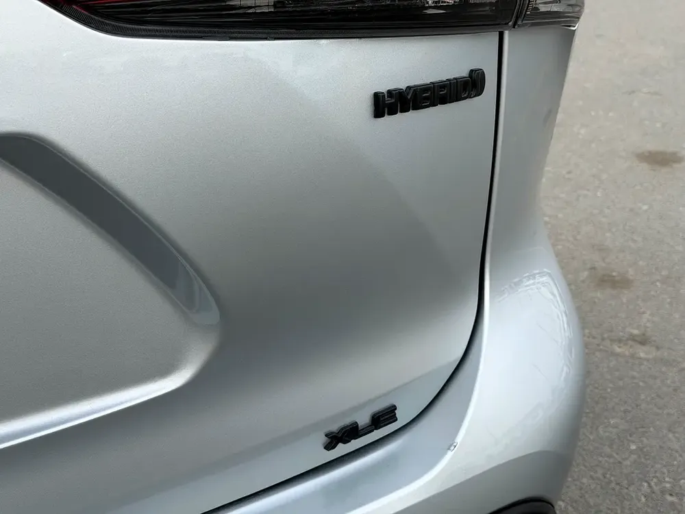 2023 TOYOTA HIGHLANDER XLE HYBRID FULL OPTIONS - Image 7