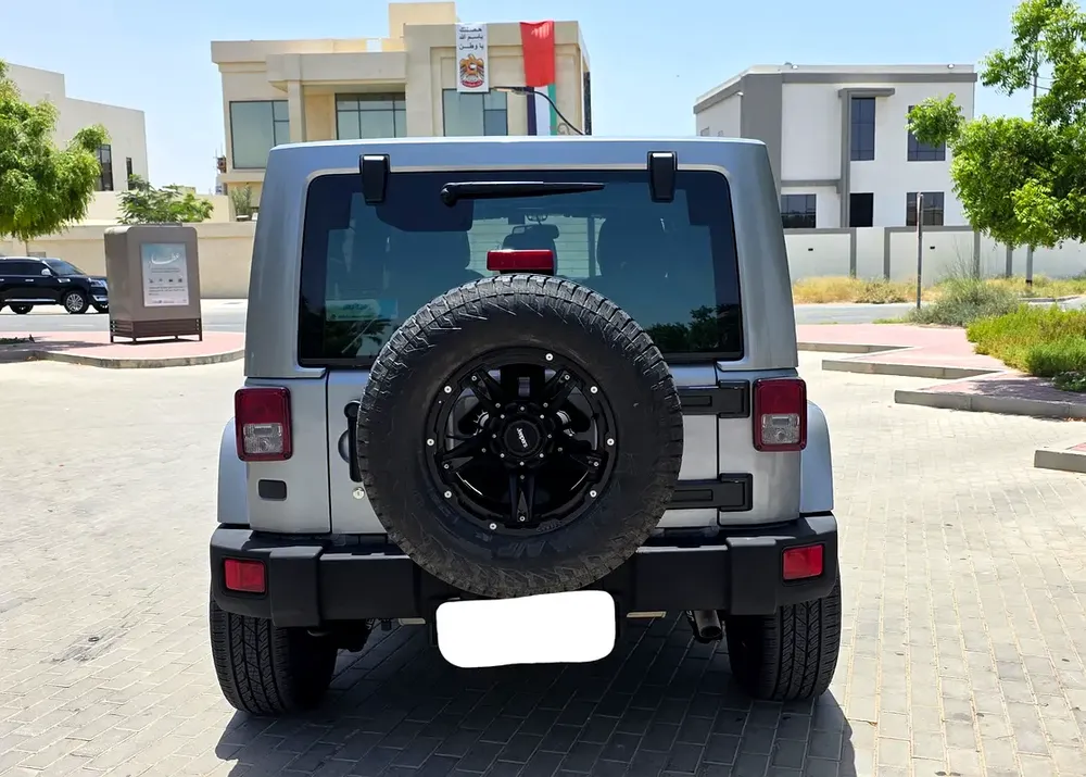 Jeep Wrangler Unlimited Sahara Full Options 2014 GCC Specs - Image 7