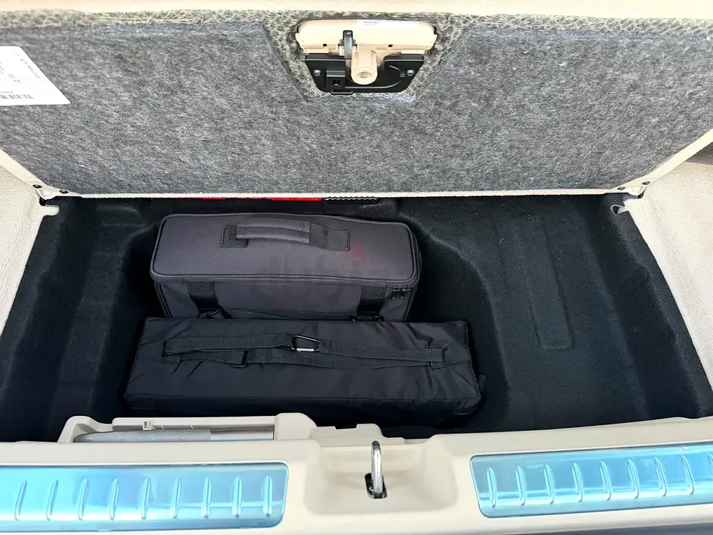 BRAND NEW EQS 580 4MATIC WITH GARGASH WARRANTY AND SERVICE CONTRACT/LONG RANGE/BRAND NEW TAYERS - Image 9