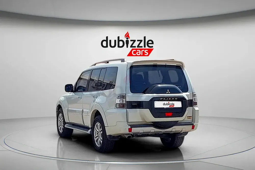 AED 988/month | 2020 Mitsubishi Pajero  | GCC Specs | Ref#469339 - Image 8