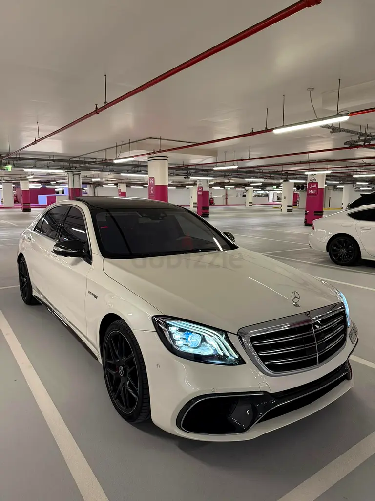 2019 55,000 KM GCC S63 AMG - Image 4