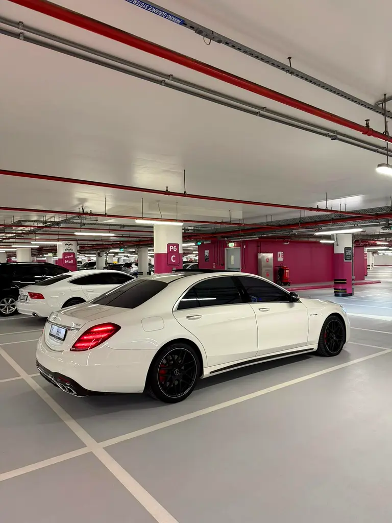 2019 55,000 KM GCC S63 AMG - Image 5