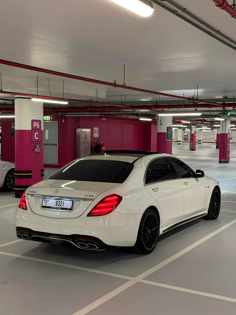 2019 55,000 KM GCC S63 AMG - Image 6