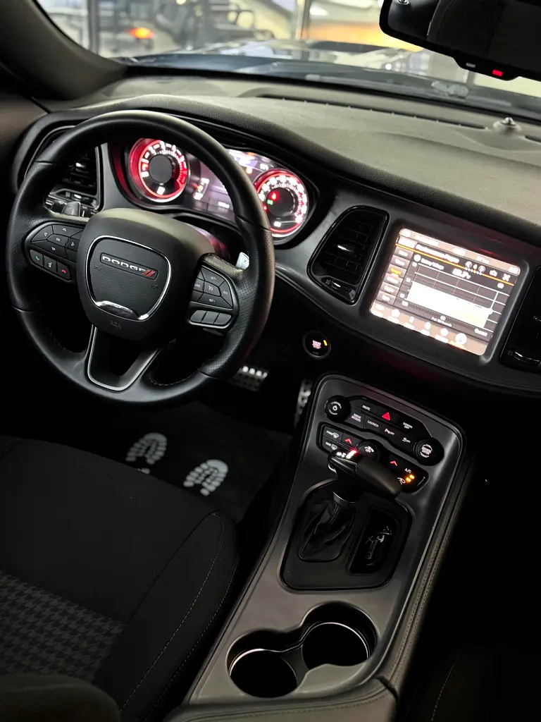 [DODGE CHALLENGER SCATPACK 6.4L V8] - Image 14