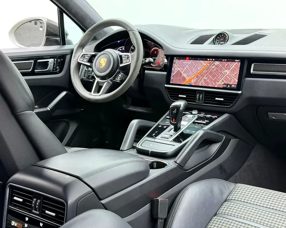 2020 Porsche Cayenne Coupe With GT Package, 2026 Porsche Warranty, Full Porsche service History, GCC - Image 11