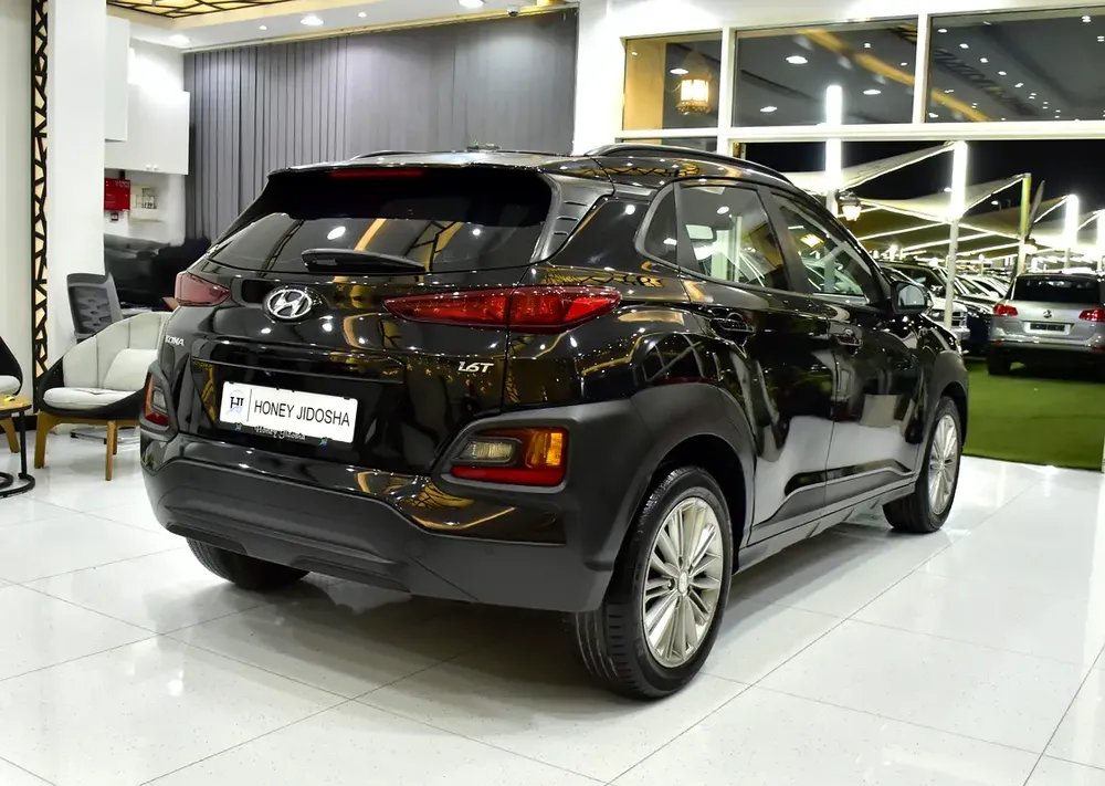 AED 555 EMi for 5Yrs | Hyundai Kona 1.6T ( 2018 Model ) in Black Color Korean Specs - Image 6